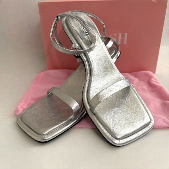 SMASH Silver Sandals Imani, New In Box! Size 11 - Picture 2 of 8
